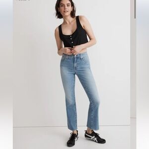Madewell Kick Out Crop Jeans
Carey WashSuper Stretch